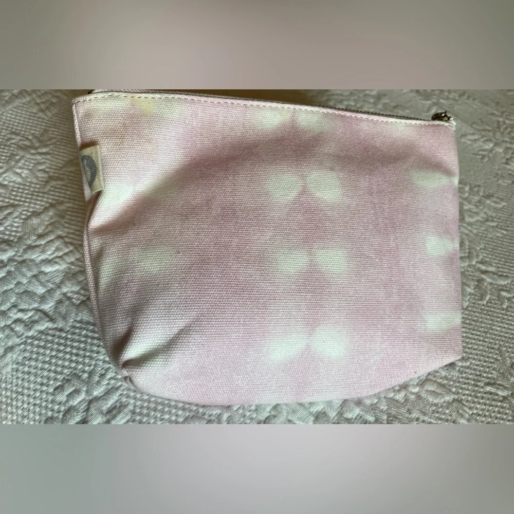 Koala Kanvas NWT makeup bag